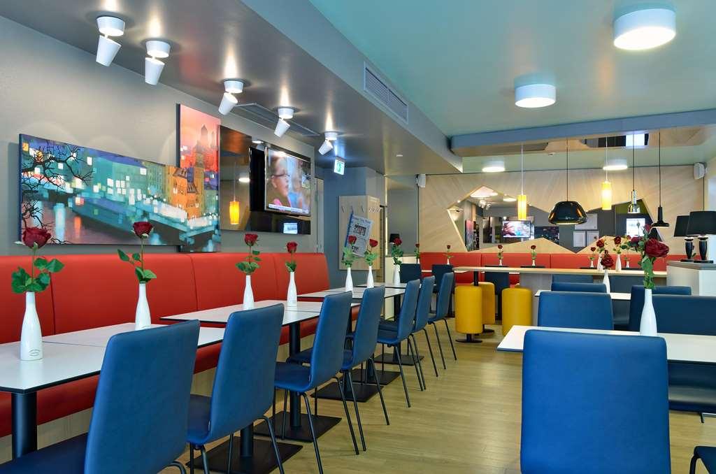 B&B Hotel Passau Adlkofen Εστιατόριο φωτογραφία